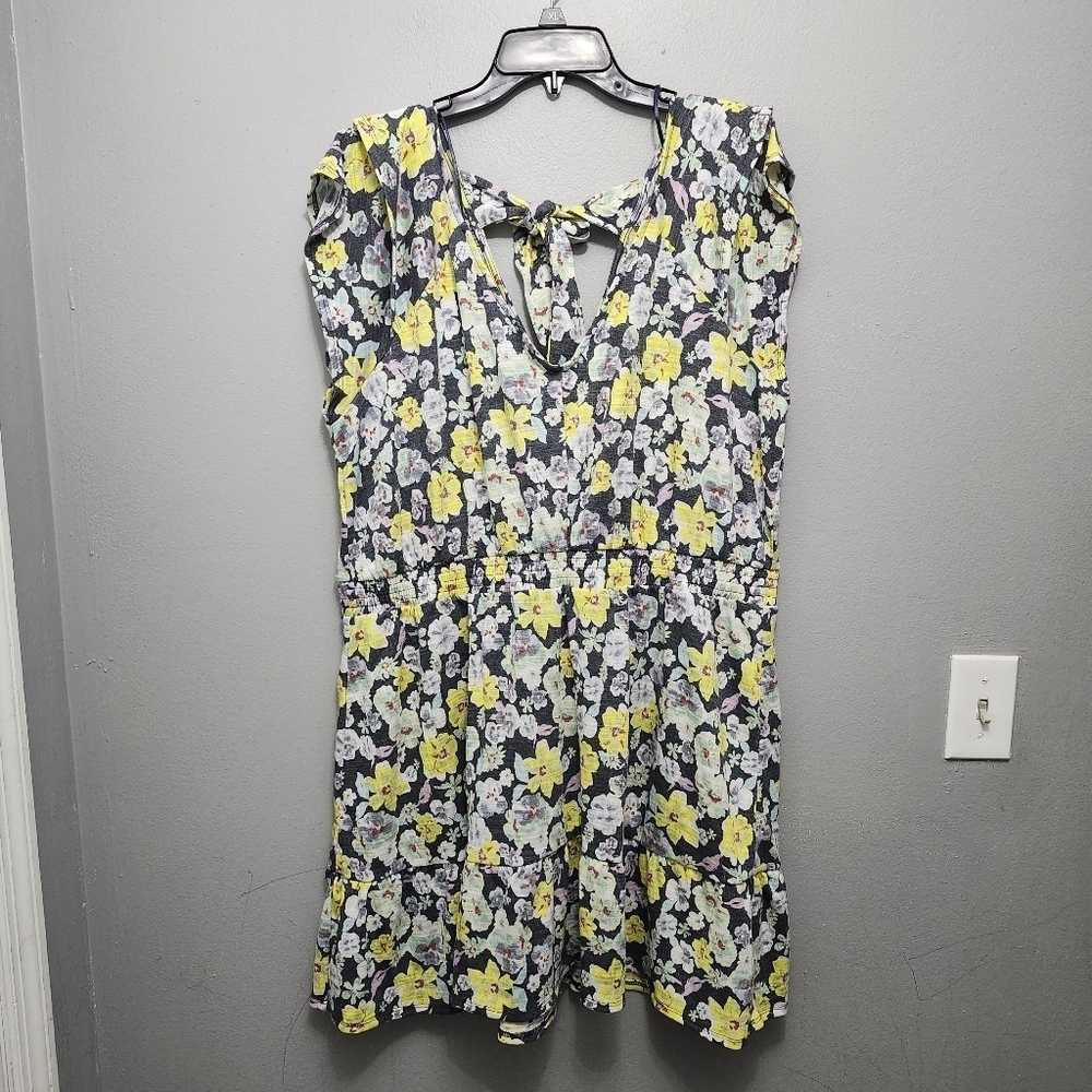 Lauren Conrad women's mini dress size XXL floral yellow and black summer